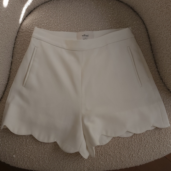 Aritzia Wilfred Arbre Shorts - Picture 2 of 6